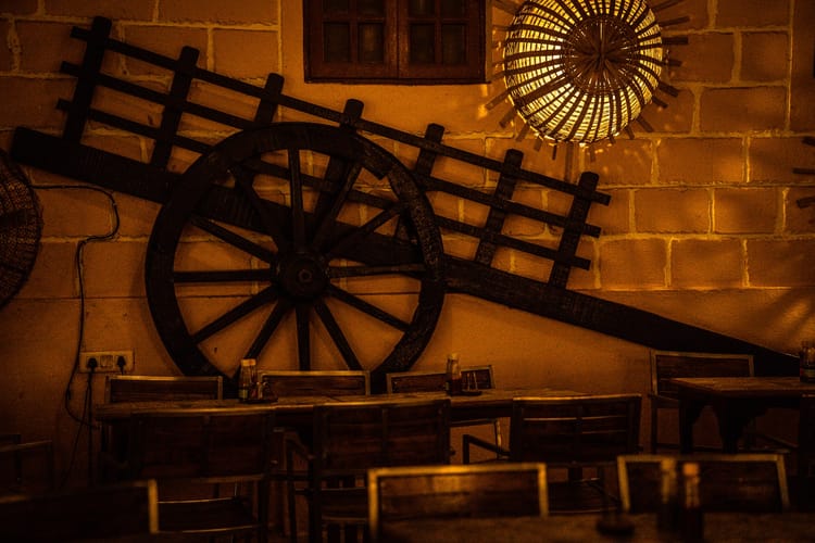 Street photograph by Stalin Pereira