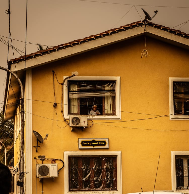 Street photograph by Stalin Pereira