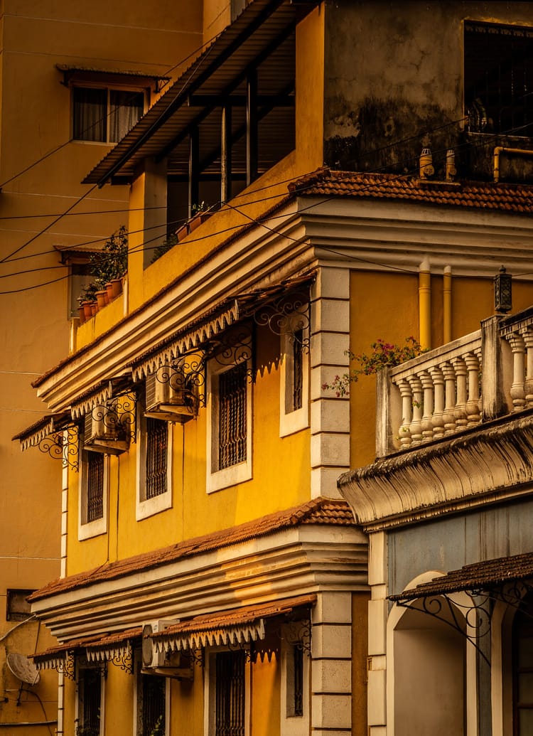 Street photograph by Stalin Pereira